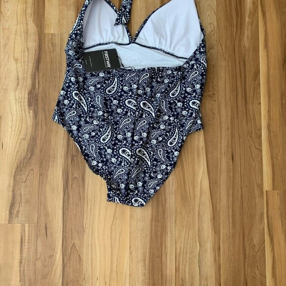 First Way Halter Paisley One Piece Swimsuit Size XXL Ruched New - Picture 8 of 10